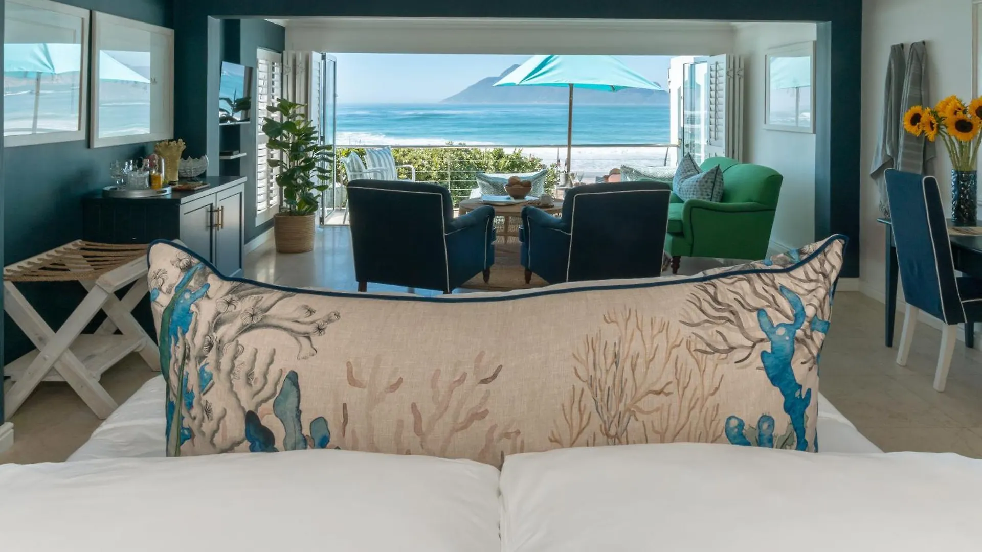 Last Word Long Beach Kommetjie